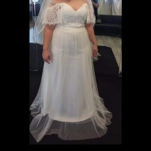 ❤NWOT😍STUNNING Wedding Dress💖 Never Worn